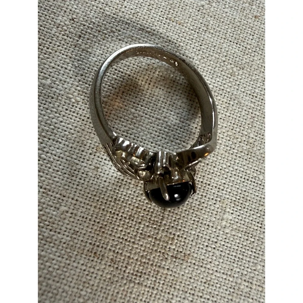 Vintage 14Kt ge silver tone Black cabochon Bypass Ring‎ Size 7.5 Flaws